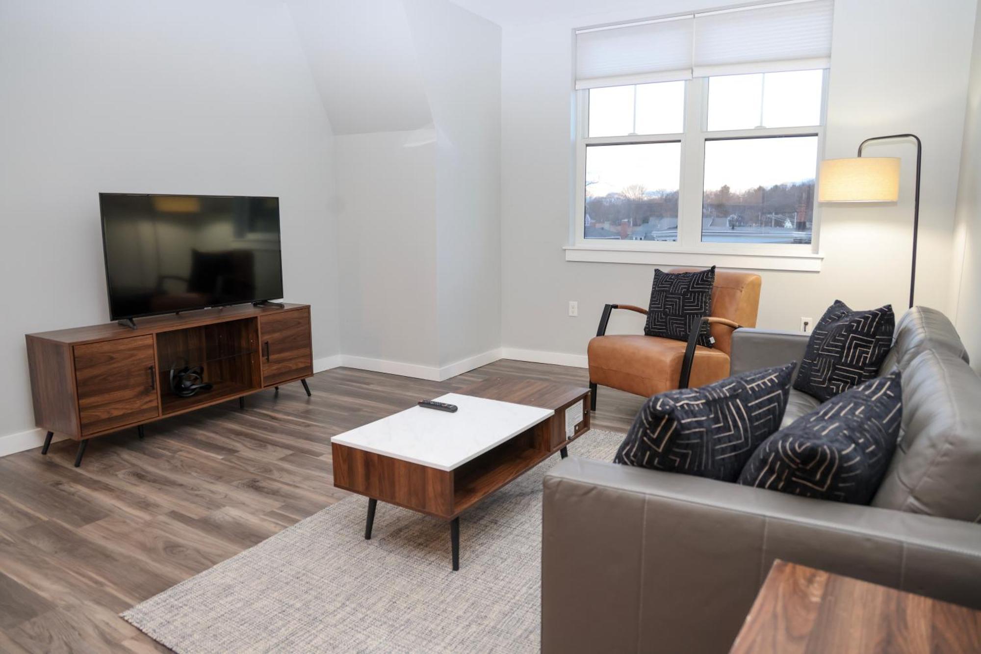 Luxury Apartment With Gym, Steps From Commuter Rail #4011 Reading Dış mekan fotoğraf